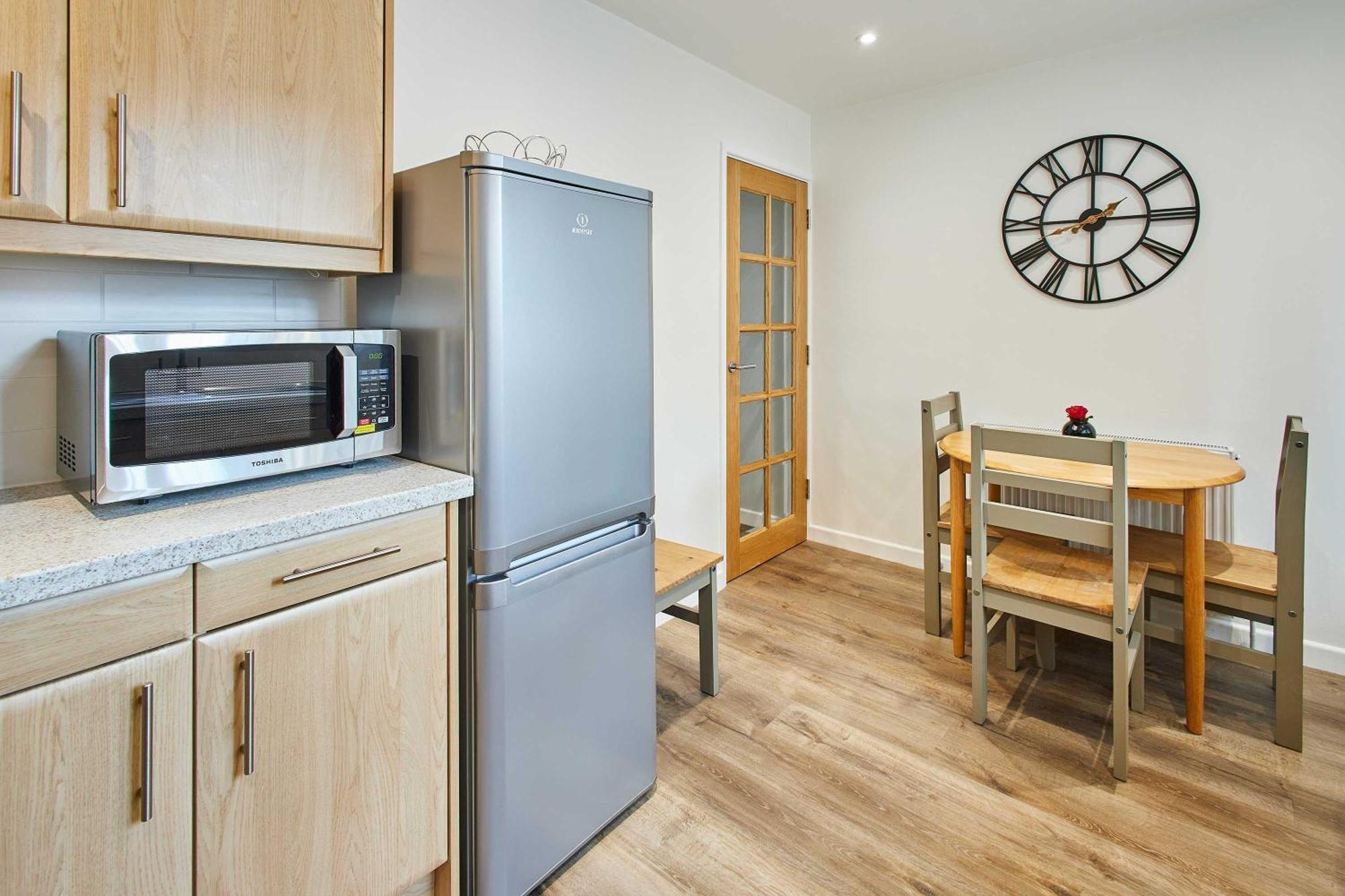 Host & - Station View Holiday home *